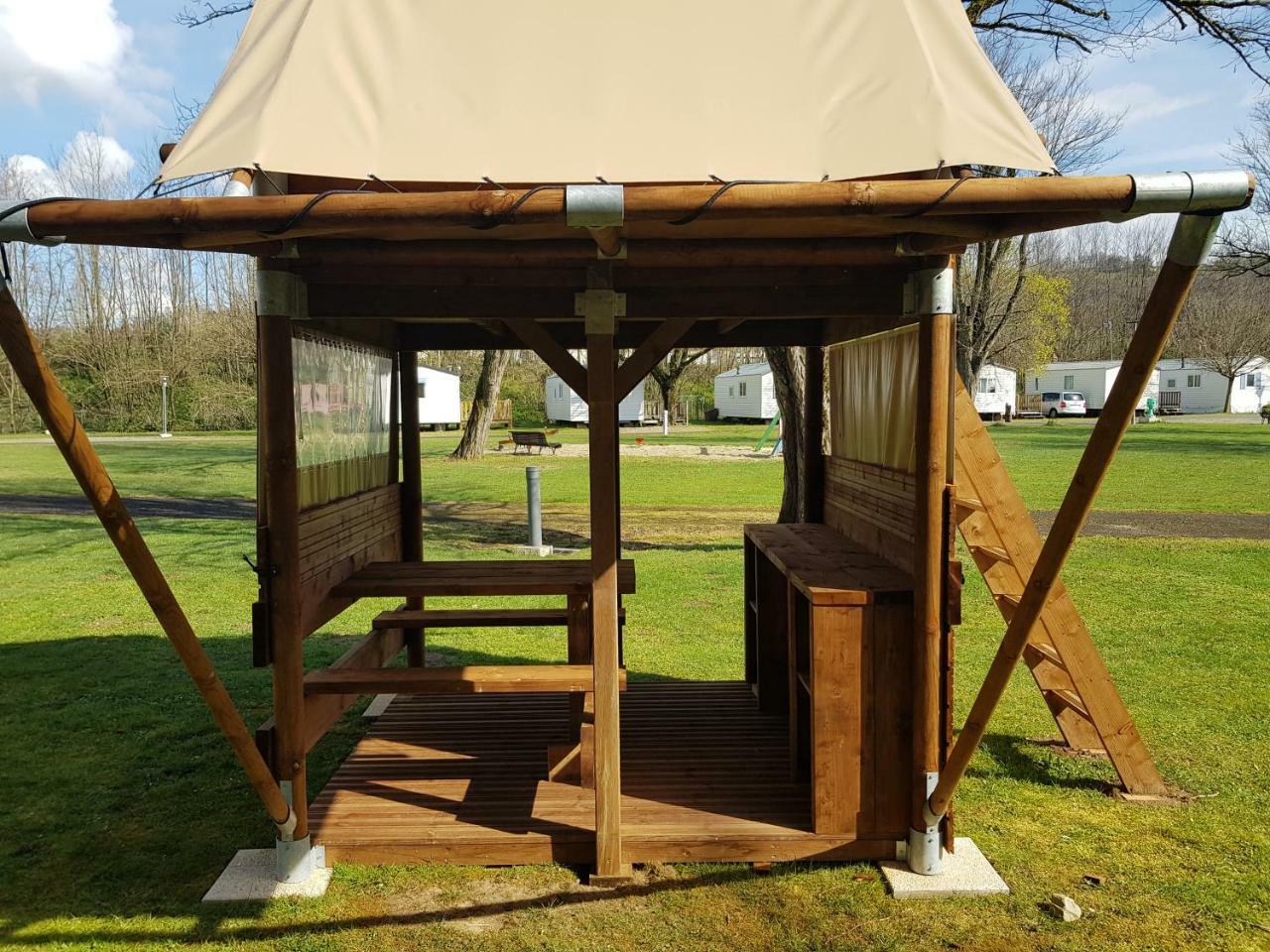 Hotel Les Berges Du Cele Bagnac Esterno foto