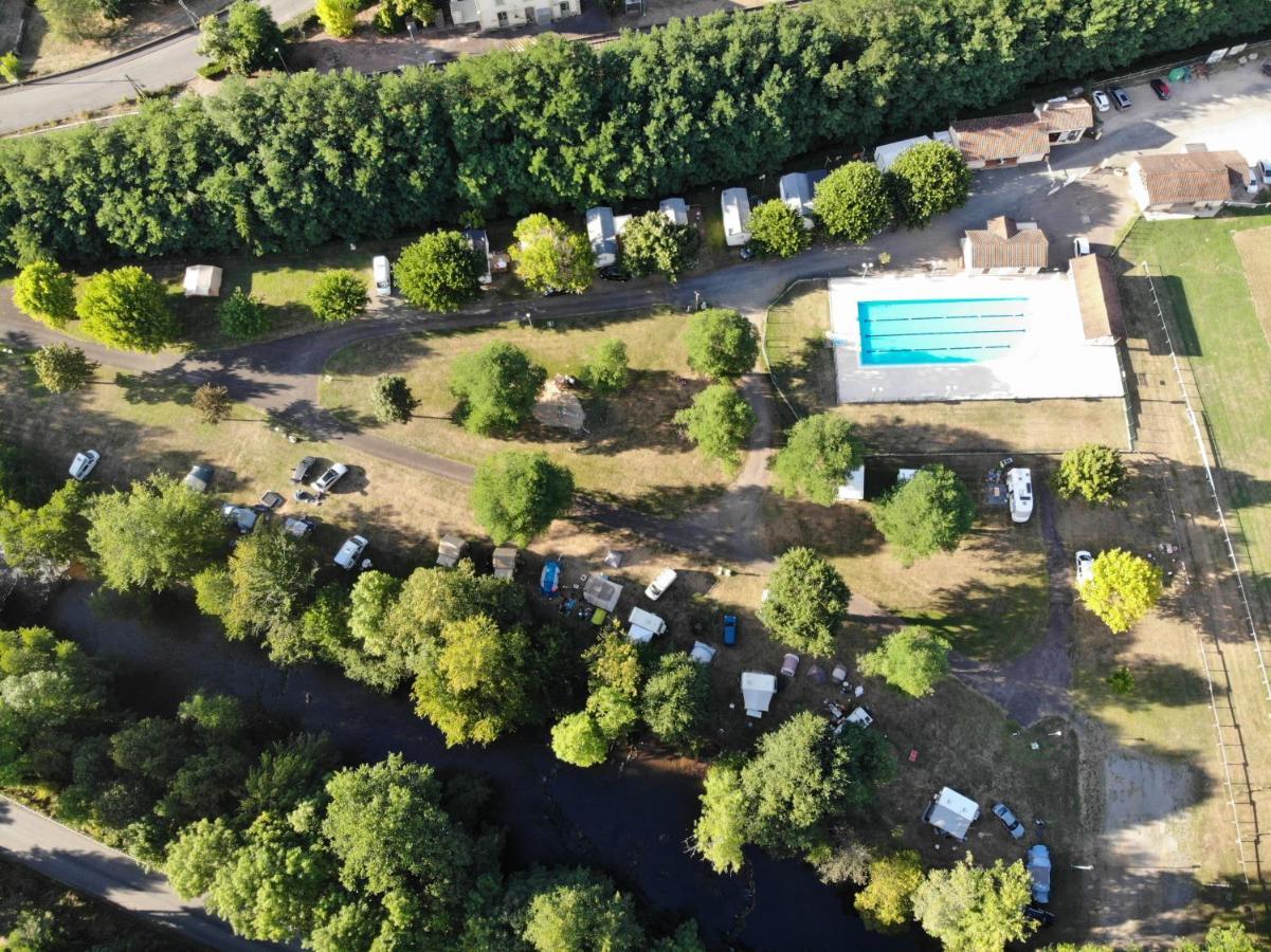 Hotel Les Berges Du Cele Bagnac Esterno foto